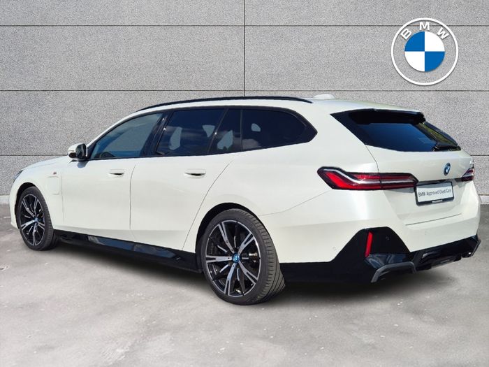 BMW 5 Series 2025