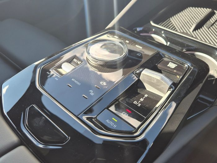 BMW 5 Series 2025
