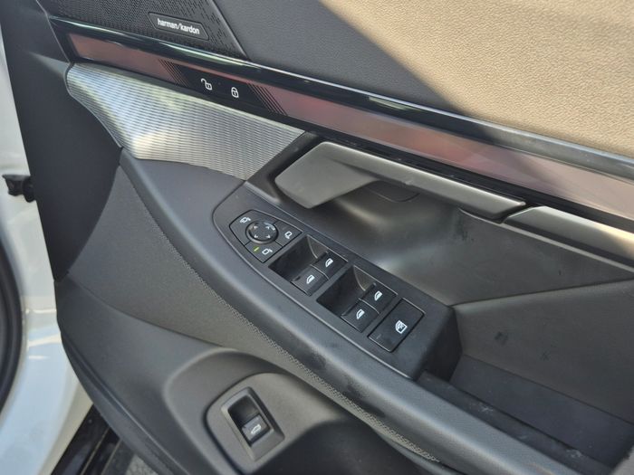 BMW 5 Series 2025