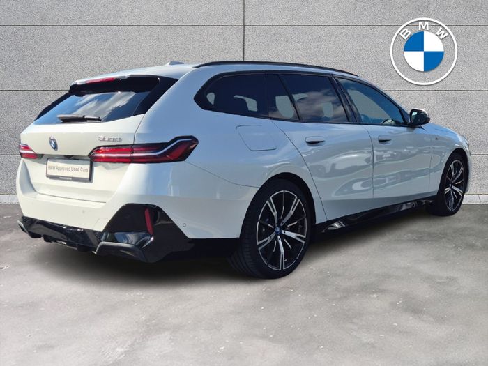 BMW 5 Series 2025