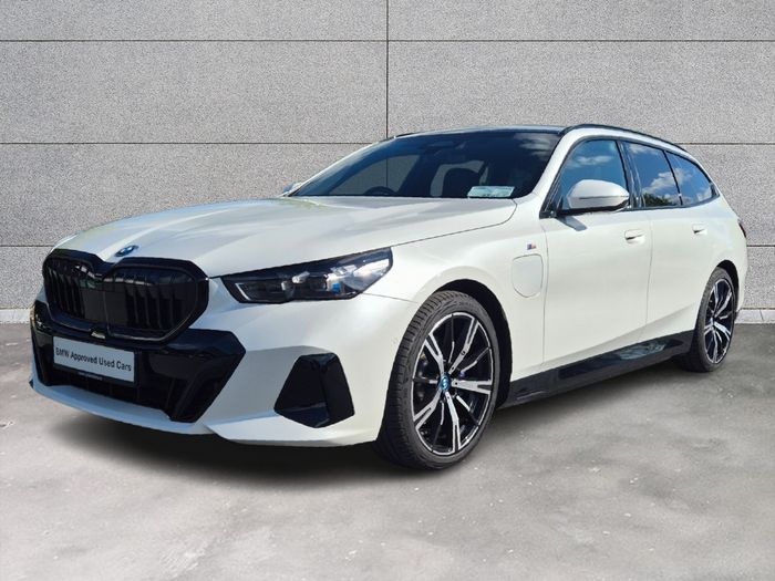 BMW 5 Series 2025