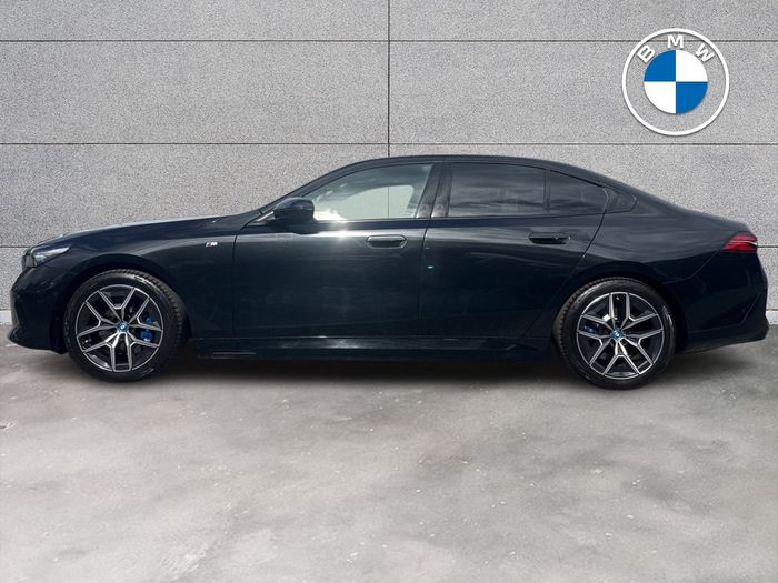 BMW i5 2025