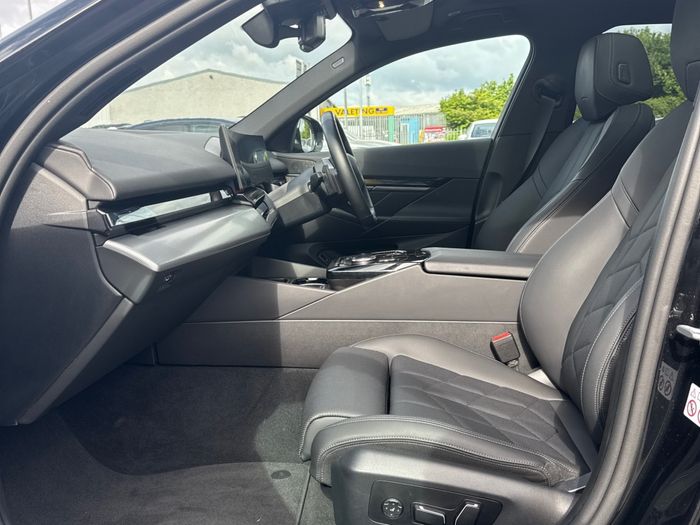 BMW i5 2025
