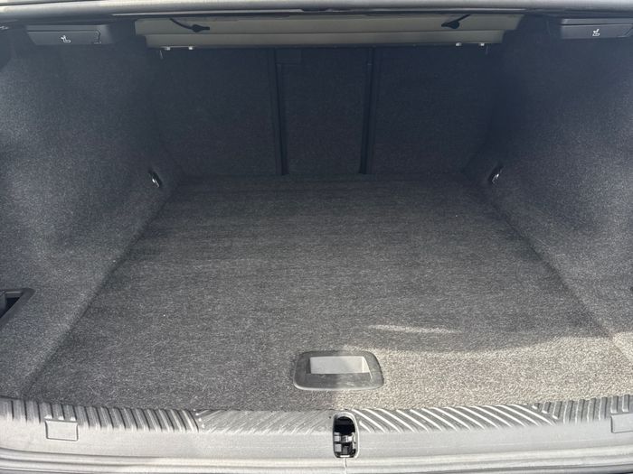 BMW i5 2025