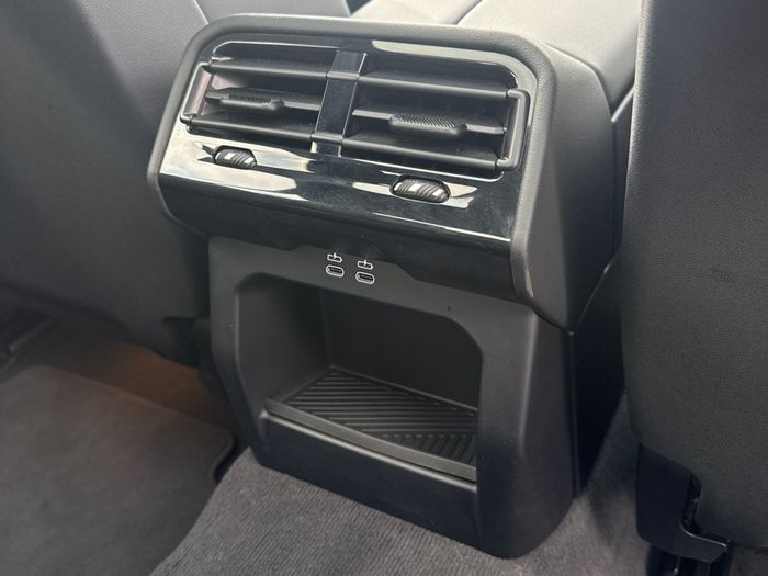 BMW i5 2025