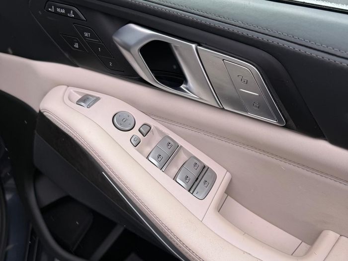 BMW X7 2020