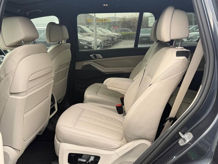 BMW X7 2020