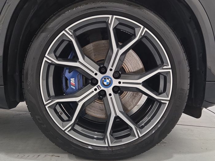 BMW X5 2023