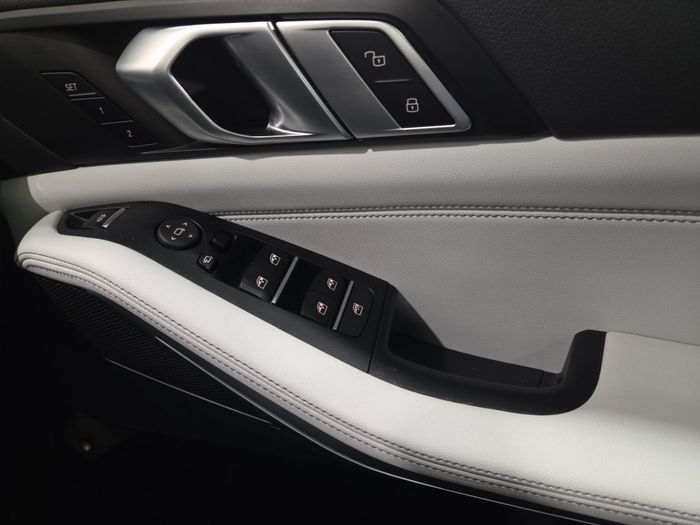 BMW X5 2023