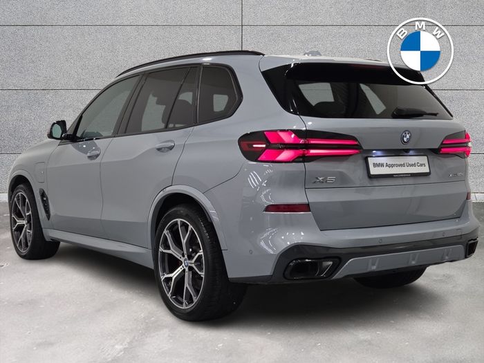 BMW X5 2023