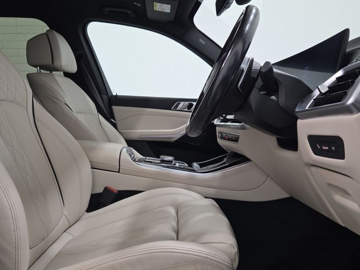 BMW X5 2023