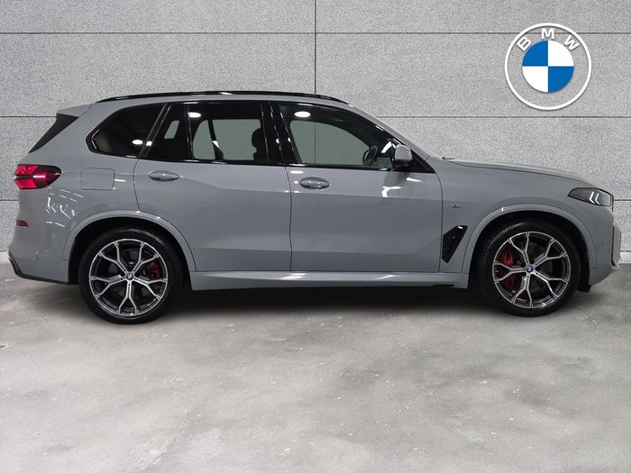 BMW X5 2023