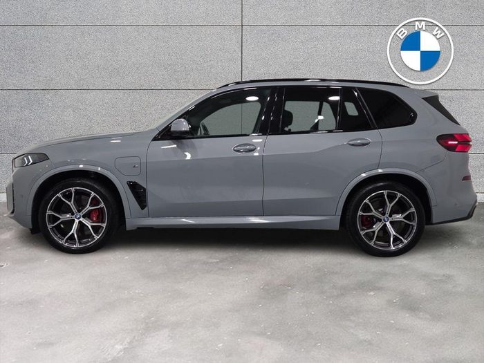 BMW X5 2023