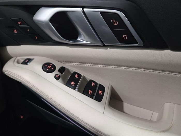 BMW X5 2023