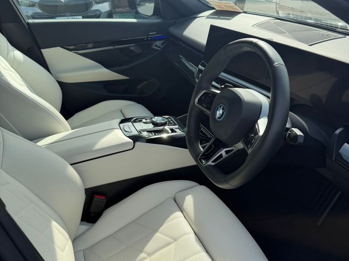 BMW 5 Series 2024