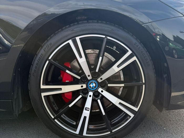 BMW 5 Series 2024