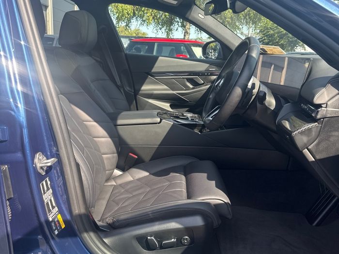 BMW 5 Series 2024