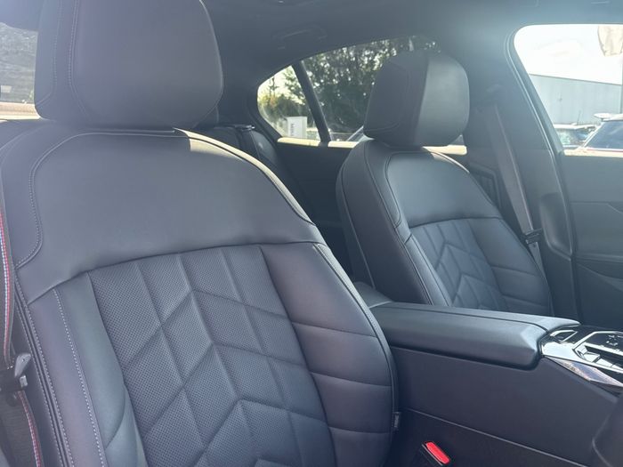 BMW 5 Series 2024