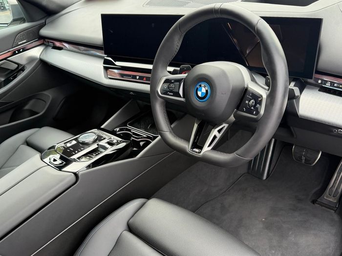 BMW 5 Series 2026