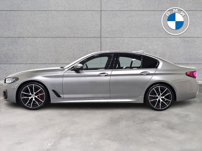 BMW 5 Series 2021