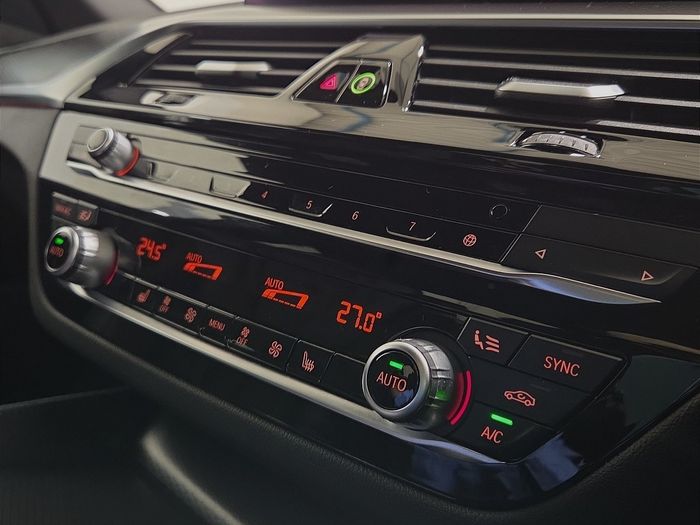 BMW 5 Series 2021