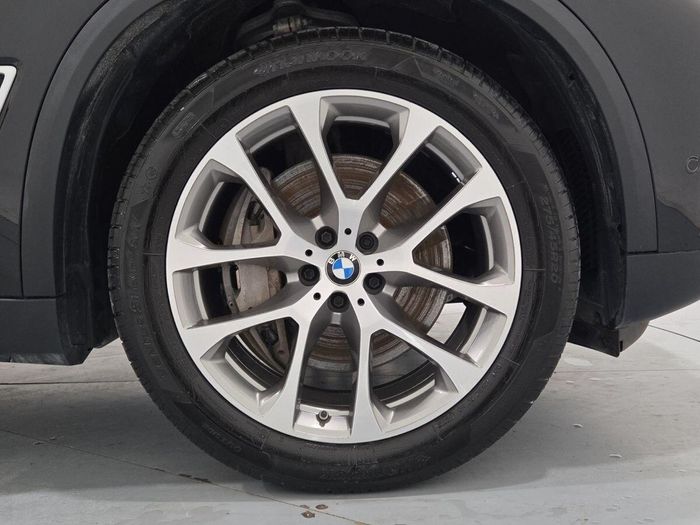 BMW X5 2021