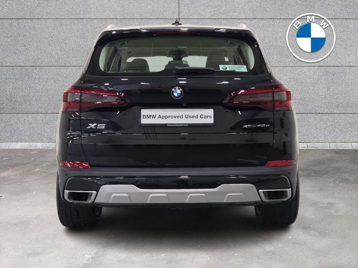 BMW X5 2021