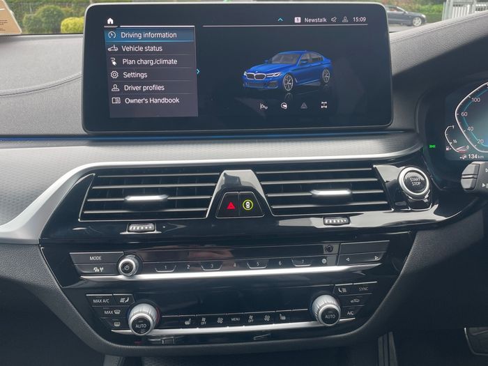 BMW 5 Series 2021