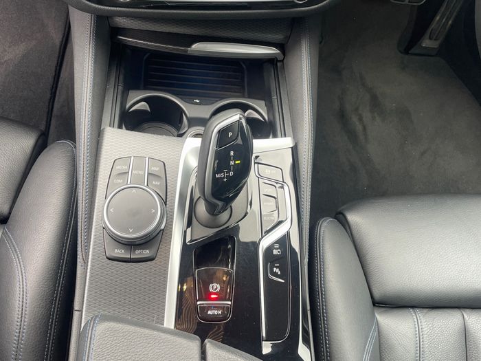 BMW 5 Series 2021