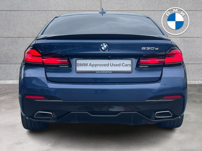 BMW 5 Series 2021