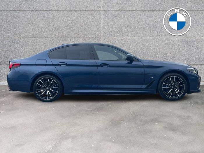 BMW 5 Series 2021