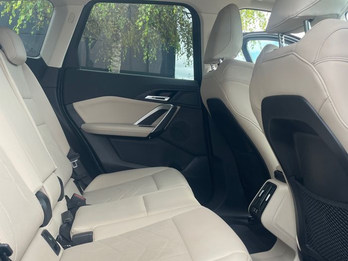 BMW iX1 2024