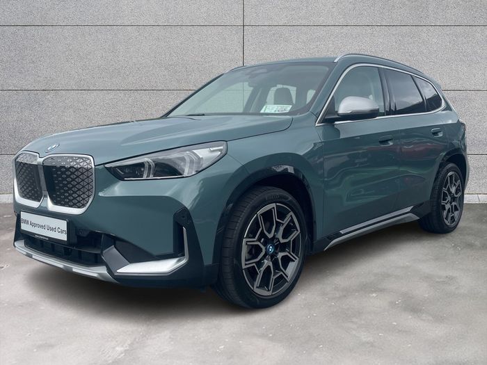 BMW iX1 2024