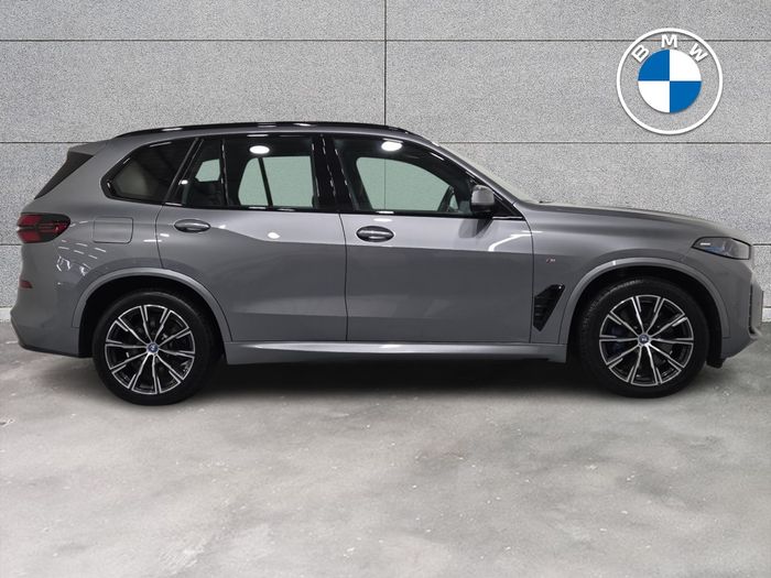 BMW X5 2025