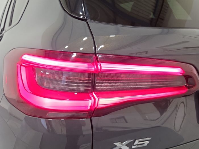 BMW X5 2023