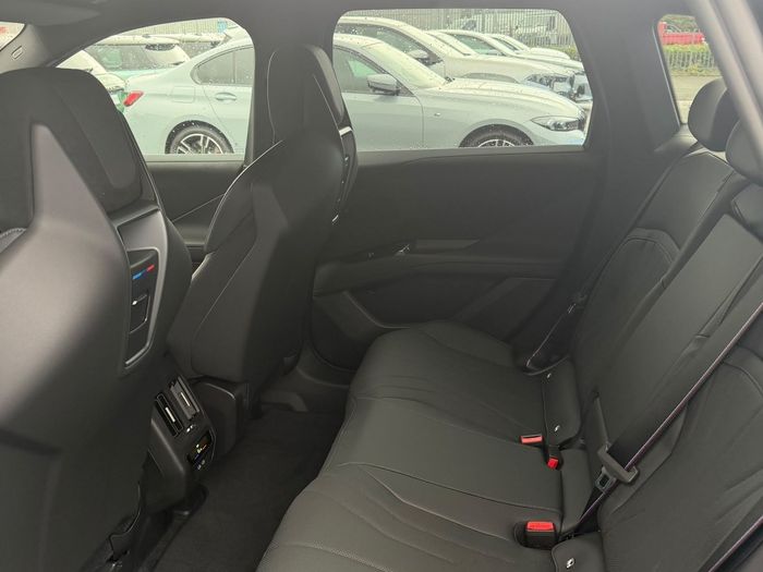 BMW iX3 2026