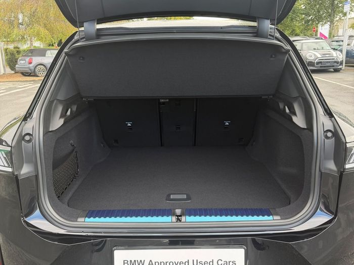 BMW iX3 2026