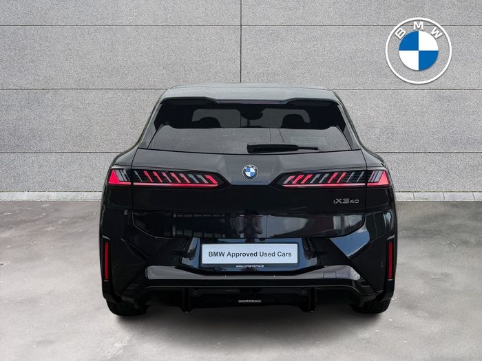 BMW iX3 2026