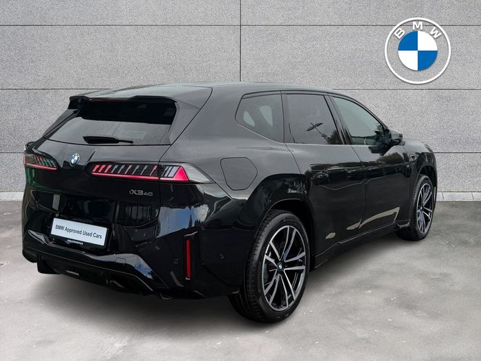 BMW iX3 2026