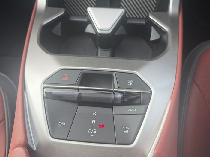BMW iX3 2026