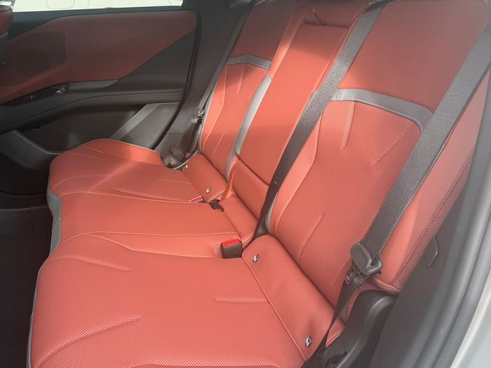 BMW iX3 2026