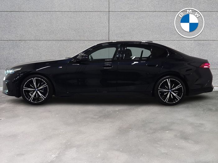BMW i5 2025