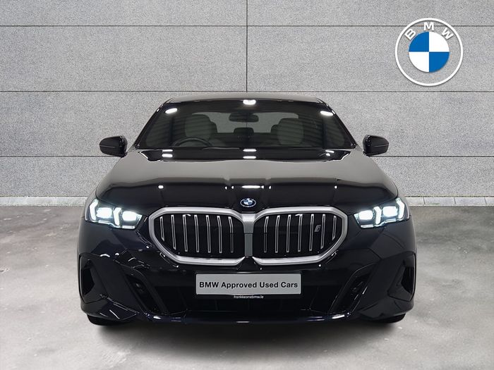 BMW i5 2025