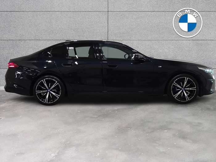 BMW i5 2025