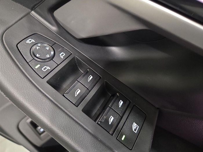 BMW i5 2025