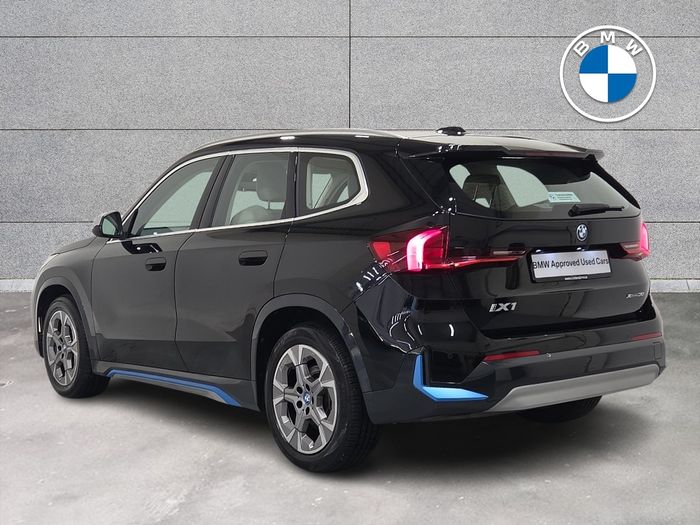 BMW iX1 2023