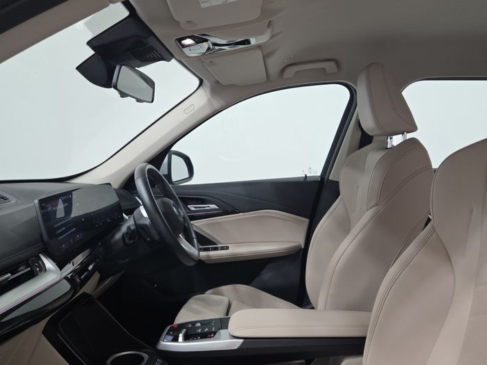 BMW iX1 2023