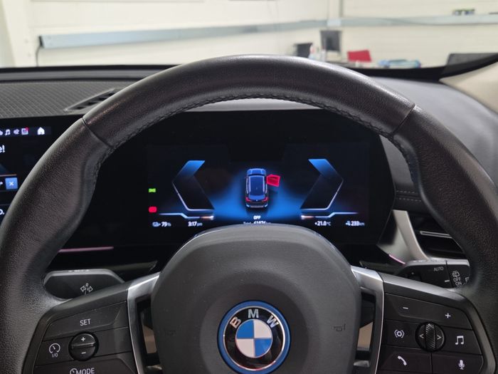 BMW iX1 2023