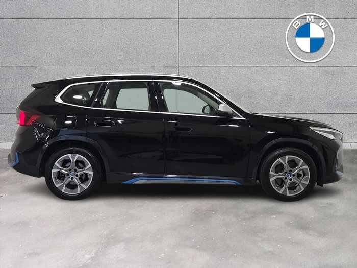 BMW iX1 2023