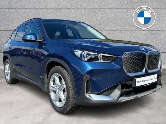 BMW iX1 2025